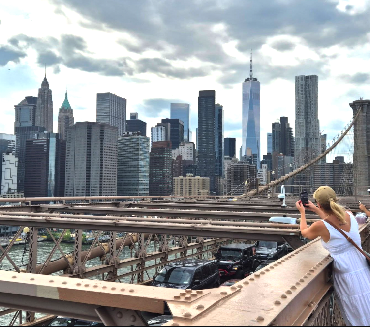 The Manhattan skyline seen from the Brooklyn Bridge walkway